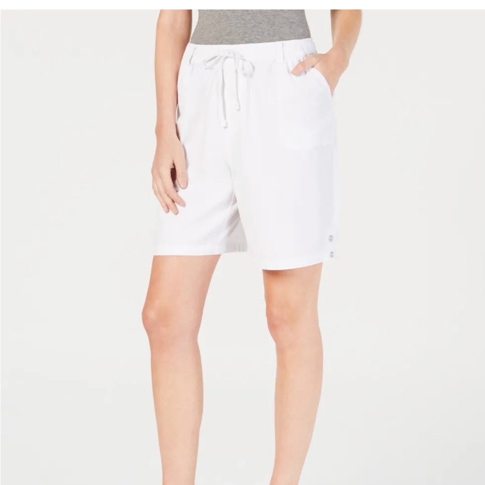 Karen Scott Petites White Shorts